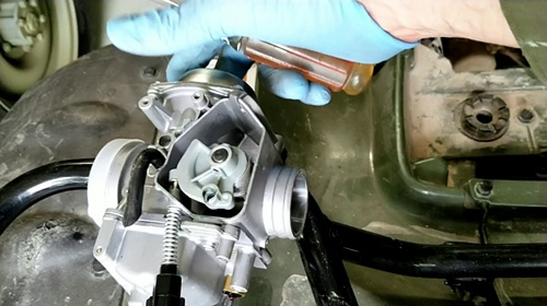 Come giudicare la colpa del carburatore Honda?